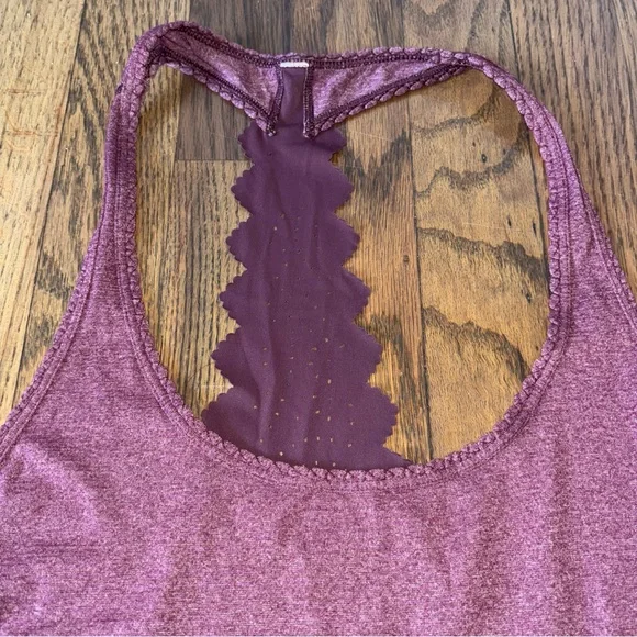 Lululemon Athletica Women’s 105 Singlet SE Lasercut Heathered BordeauxDrama Sz 6 - Picture 7 of 11